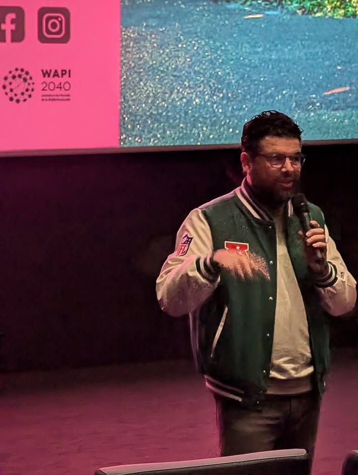 Les rhétos rencontrent Morade Aïssaoui