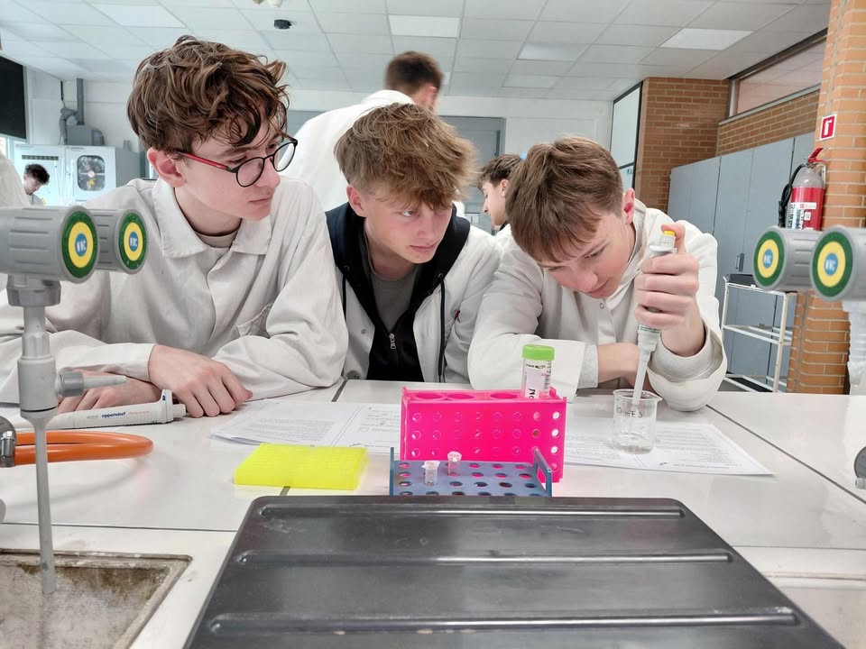 Printemps des sciences pour les 5e sciences
