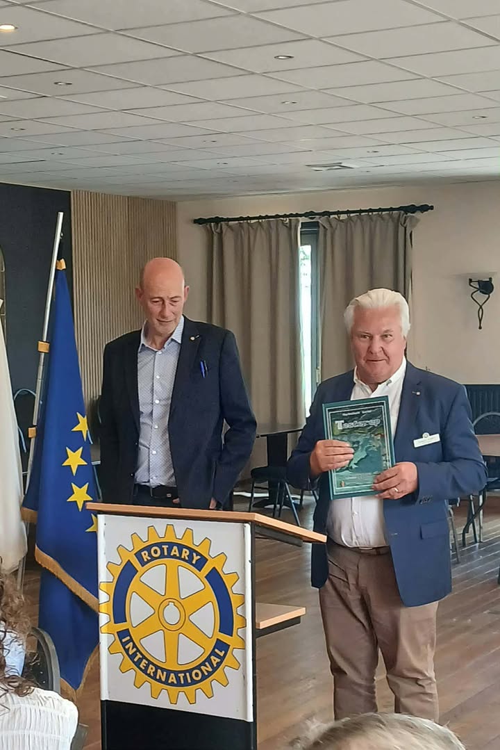 Prix de néerlandais pour Zélie en 6e année