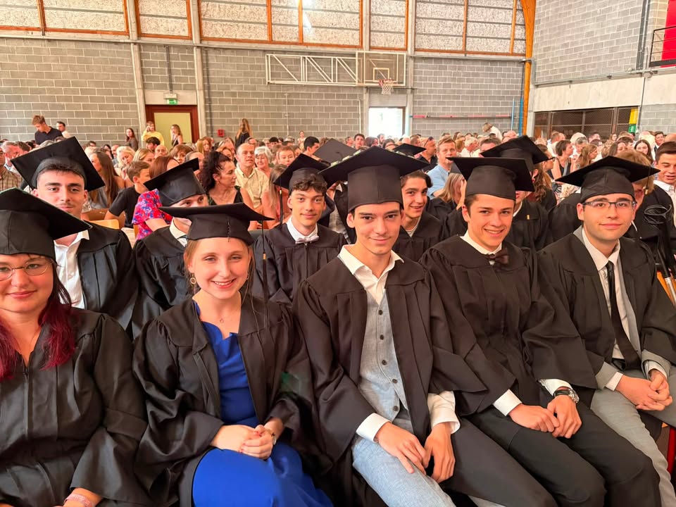 Félicitations aux diplômés de Saint-André