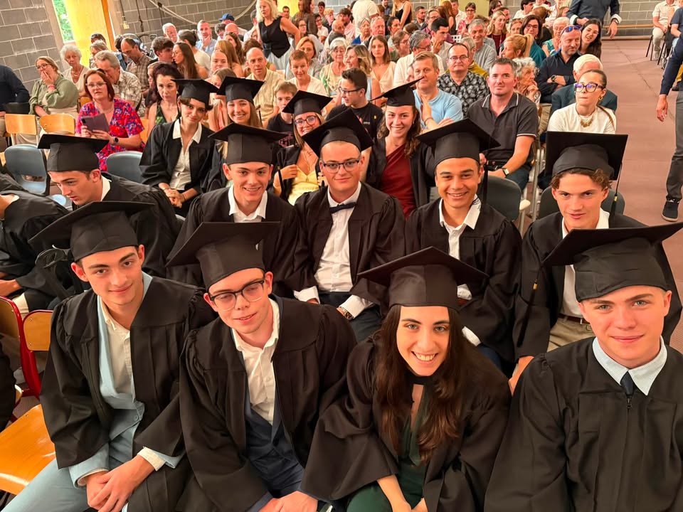 Félicitations aux diplômés de Saint-André