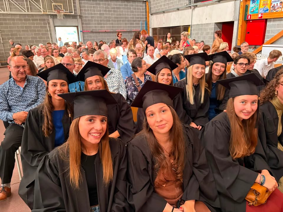 Félicitations aux diplômés de Saint-André