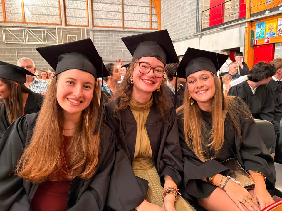 Félicitations aux diplômés de Saint-André